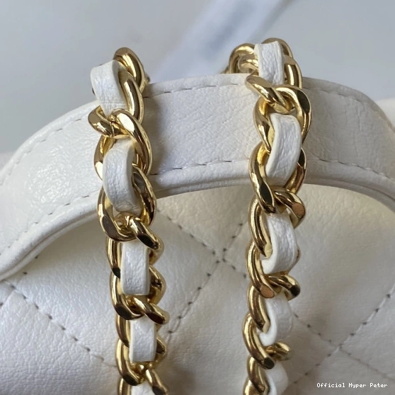 Hyper Peter CHANEL WITH CHANELUTCH CHAIN 0816
